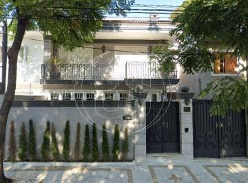 Casa · 310m² · 4 Quartos · 4 Vagas · SOBRADO à VENDA em MOEMA.