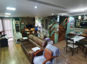 232244_i5f60qw93384L7o95496j_232244625483ba47fae.jpg · Casa com 3 dormitórios com 1 suíte em condomínio 2 vagas Alto Petrópolis