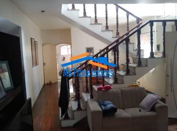 Casa · 213m² · 3 Quartos · 2 Vagas · Sobrado 3 dorm 2 vagas - Rua Fechada ao lado Hospital São Luis - Centro