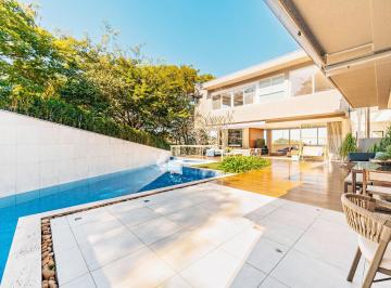 Casa · 747m² · 4 Quartos · 8 Vagas · Tamboré 10 - Condominio Tamboré 10