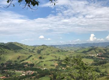 Terreno , Córrego do Bom Jesus · Terreno com CACHOEIRA - 4 alqueires (96.800m2) - Córrego do Bom Jesus - MG