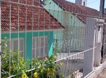 Casa · 240m² · 4 Quartos · 1 Vaga · Imóvel Residencial Espaçoso com 4 Quartos em Santa Tereza, Porto Alegre-RS: Oportunidade Única!