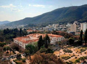 Apartamento · 125m² · 3 Quartos · Apartamento em  Rua Rio de Janeiro - Centro - Poços de Caldas/MG