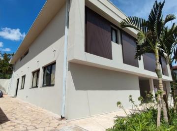 Casa de 1 quarto, Brasília · SOBRADO reformado, 6 QUARTOS SENDO 4 SUITES, LOTE 776+400M. AC TROCA,