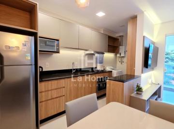 Apartamento · 82m² · 2 Quartos · 2 Vagas · Excelente apartamento mobiliado com 02 suítes a 200 metros da praia de Canto Grande - Bombinhas/SC