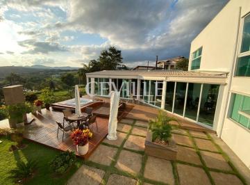 Casa · 425m² · 5 Quartos · 6 Vagas · Casa 5 quartos, sendo 4 suítes, acabamento de primeira