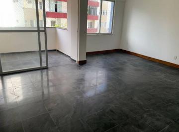 Apartamento de 3 quartos, Salvador · Apt 3/4 Costa Azul, amplo140 m2.Elevadores.A 150 metros da Alpha Fitnees e Tudo!