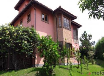 2022/04/eb391c0c74a2a71d17d4f7cdb5e12416.jpg · Casa em condominio fechado