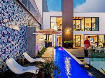 Casa · 452m² · 3 Quartos · 5 Vagas · Casa em Rua Doutor Ney Leprevost - Santo Inácio - Curitiba/PR