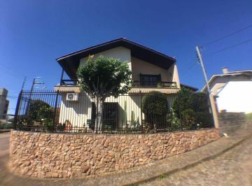 Casa · 299m² · 3 Quartos · 4 Vagas · Casa em Rua Manoel Portilho Mendonça - Panazzolo - Caxias do Sul/RS