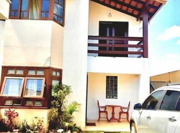 Casa · 300m² · 4 Quartos · 4 Vagas · Sobrado em Rua Major Pereira de Moraes - Centro - Angatuba/SP