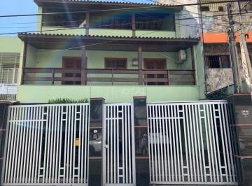 Casa · 258m² · 6 Quartos · 5 Vagas · Casa Triplex Próximo a Pelinca - Campos dos Goytacazes, RJ
