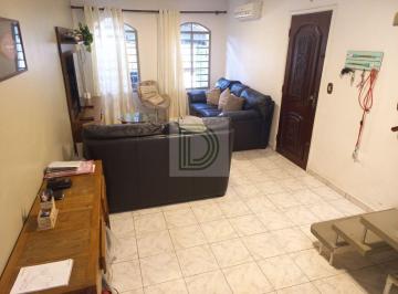 Casa · 171m² · 3 Quartos · 2 Vagas · Sobrado com 03 quartos (01 suíte com sacada) . 02 vagas . 171 m²