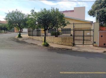 img0 · Casa Padrão em Araraquara