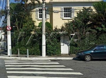 Casa · 375m² · 4 Quartos · 5 Vagas · Sobrado de esquina à venda em Santana, com 4 dormitórios, sendo 1 suíte e com 5 vagas.