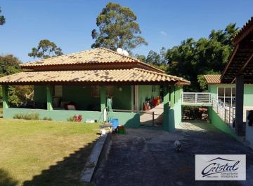 a4c6504b4ecad1c3e2a77f4392a89a0b35047ec8 · Linda Chaçará com 4 quartos e 3 suítes