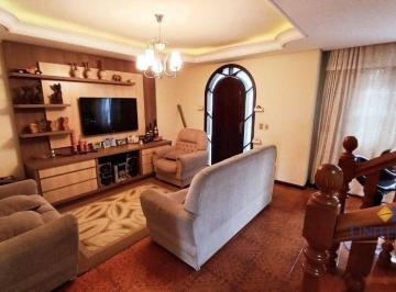 7821f0238075447ddd1d68174fe97f3ca166483a · Sobrado com 4 quartos e suíte, 219 m² + edícula + salão por R$ 769.000 - Fazendinha - Curitiba/PR