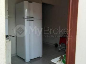 Casa · 420m² · 2 Quartos · Área de 420 m², com 16 kitinets , no setor Cidade Jardim, Goiânia-GO .