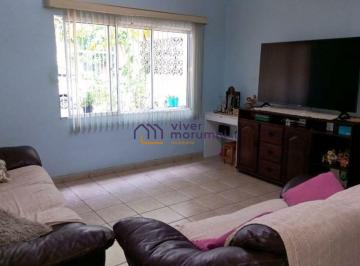 Casa · 133m² · 3 Quartos · 2 Vagas · Rua tranquila e localização privilegiada.