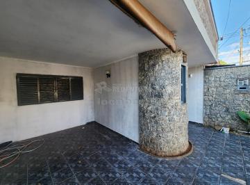 Casa · 160m² · 3 Quartos · 1 Vaga · Casa localizada no bairro Vila Ercília com armarios embutidos e jardim de inverno.