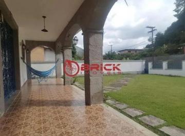 178793.jpg · Casa à venda com 4 quartos sendo 2 suítes, 225 m² no Comary Teresópolis/RJ.