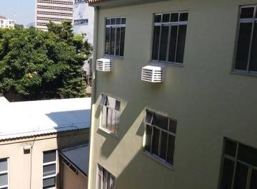 7215.jpg · Apartamento Amplo e Bem Localizado em São Cristóvão/RJ