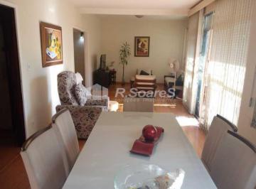 Apartamento · 148m² · 3 Quartos · 1 Vaga · Apartamento com varanda e 3 quartos na Tijuca, na Avenida Maracanã.