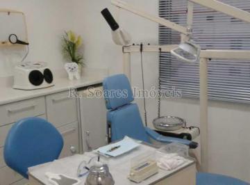 Comercial · 34m² · 1 Vaga · Sala comercial no coração de Valqueire - rua das Rosas.