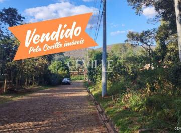Terreno · 600m² · Excelente lote de 600m² com ótima topografia e linda vista no condomínio Aldeia da Cachoeira das Ped