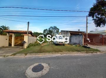 Terreno · 874m² · Terreno amplo em bairro na cidade de Vinhedo, interior de São Paulo.