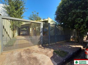 2022/05/16f23b2b04df0ee8eaae488068ad6edf.jpg · Vende-se casa localizada no Centro!