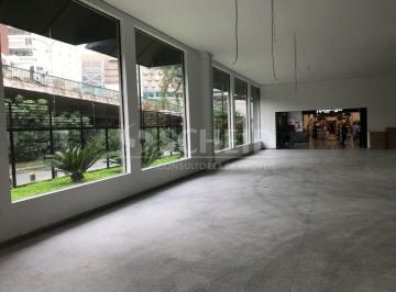 Comercial · 430m² · 8 Vagas · Loja de 430m2, dentro de mini shop em importante avenida na Água Branca