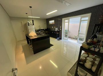 Casa de 4 quartos, São Paulo · vendo um lindo sobrado 4 dorm , 4 suítes , área de lazer , fl58