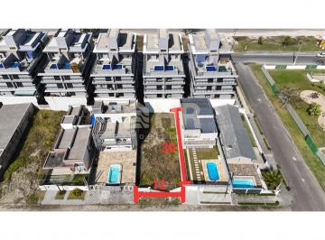 Terreno · 360m² · Terreno com área total de 360,00 m² no Balneário M