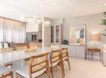 Apartamento · 135m² · 3 Quartos · 2 Vagas · Apartamento em Rua 234 - Meia Praia - Itapema/SC