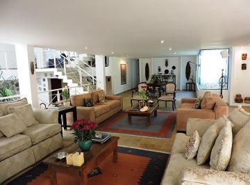 Casa · 804m² · 5 Quartos · 4 Vagas · Casa de condomínio em Rua Ouro Preto - Chácara de La Rocca - Carapicuíba/SP