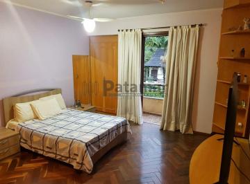 Casa · 200m² · 3 Quartos · 3 Vagas · Sobrado a venda, com três quartos na Vila Sonia.