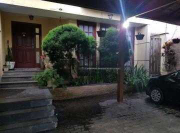 Casa · 200m² · 3 Quartos · 3 Vagas · Sobrado a venda, com três quartos na Vila Sonia.
