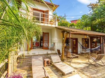 CA0204 (27) · Casa à venda na Praia do Curral em Ilhabela