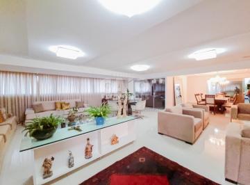 Apartamento · 400m² · 4 Quartos · 4 Vagas · Apartamento de alto padrão no edifício Maison Petrópolis