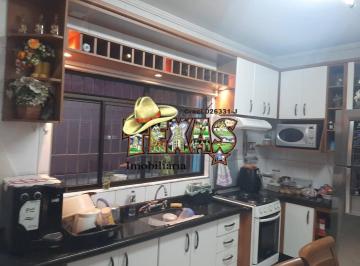 Casa · 200m² · 2 Quartos · 2 Vagas · SOBRADO FRONTAL METRO ITAQUERA