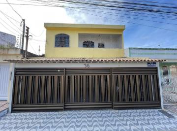 Casa · 200m² · 4 Quartos · 3 Vagas · Casa na Rua Jose Jesus Lima