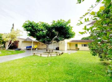 Casa de 2 quartos, Pontal do Paraná · Casa com Piscina em Vila Nova