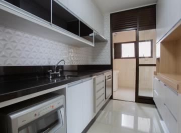 Apartamento de 3 quartos, São Paulo · Vila Nova Conceição, 3 dorms, 2 garagens, 102 m2, reformado