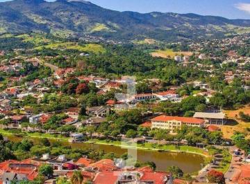 Casa · 170m² · 3 Quartos · 2 Vagas · Casa à Venda na Vila Petrópolis