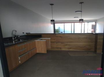 Casa · 150m² · 3 Quartos · 2 Vagas · Casa de 3 quartos no Jardim Siesta
