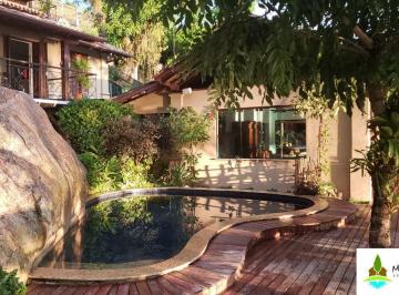 Casa · 500m² · 6 Quartos · 6 Vagas · Casa pé na Areia, em Ilhabela, padrão AAA, oportunidade exclusiva. Vai a pé até