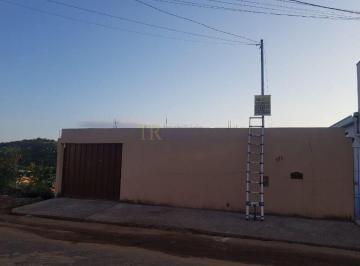 94518_30-1_091400.jpg · CASA DE 3 QUARTOS
