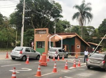 f89ee4257d85e313330706680efae2affb8dbea3 · Terreno à venda, 2500 m² por R$ 650.000,00 - Granja Viana - Carapicuíba/SP