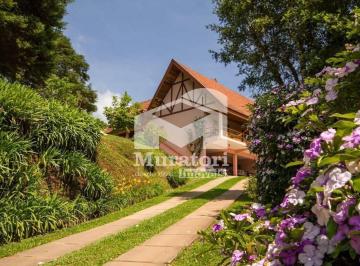 Casa · 850m² · 6 Quartos · 4 Vagas · Casa na região de Descansópolis
